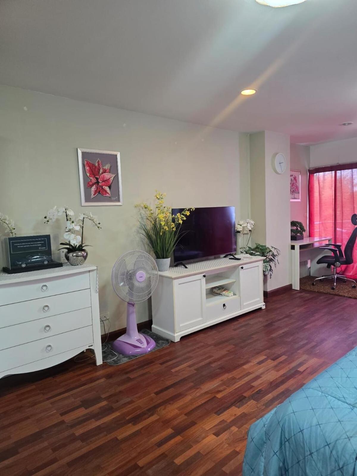 Apartment Spacious In Palm Pavilion Near Airport Hua Hin