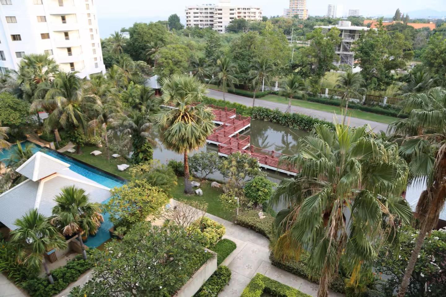Spacious In Palm Pavilion Near Airport * Hua Hin